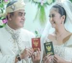 Suami Tetap Mengizinkan Qory Sandioriva Berkarier
