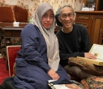 Melly Goeslaw dan Anto Hoed Mengaji Bersama