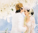 Kevin Aprilio Mencium Vicy Melanie