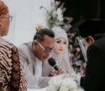 Sule Lantang Mengucapkan Ijab Kabul