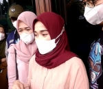 Ririe Fairus Resmi Cerai Dari Ayus Sabyan, Tuntut Nafkah Anak Dan Harta Gono-Gini?