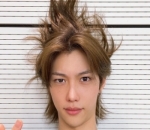 Felix saat berselfie dengan rambut ala kartun Son Goku