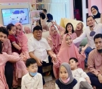 Mei 2021 jadi momen lebaran terakhir Ria Ricis dan Oki Setiana Dewi dengan sang ayah