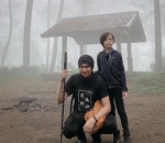 Anji sedang asyik jelajah alam bersama Saga