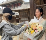 Meski sibuk Rose tetap beri kejutan untuk Hyeri