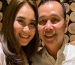 Potret Selfie Ayu Ting Ting saat Hari ayah