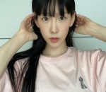 <i>Bare Face</i> Tae Yeon yang Cantik 