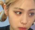 Makin Menggemaskan, Ryujin Tampil dengan Rambut Pirang-Biru