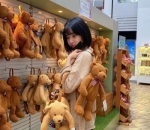 OOTD Hyunjoo yang selalu <i>on point</i>
