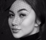 Gaya Tahun 50-an Ala Ariel Tatum