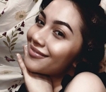 <i>No Makeup</i> Versi Ariel Tatum