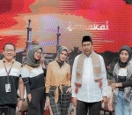 Menjadi Pembawa Acara TV