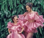 Kompak dengan warna <i>pink</i>