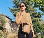 <i>Stunning</i> Dengan Warna Beige
