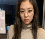 <i>Less make up</i> uwu banget