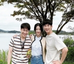 Potret akrab Seo Ye Ji bareng rekan artis