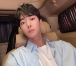 Potret <i>Selfie</i> Choo Young Woo Di Mobil