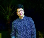 Senyum Manis Ciri Khas Rendi Jhon