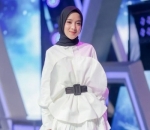 OOTD unik saat manggung