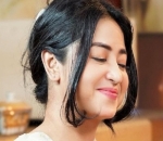 Dewi persik