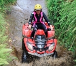 Maia berani main ATV