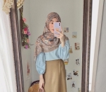 <i>Outfit</i> Simpel Saat Ke Kantor
