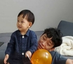 Bobby dengan aura kebapakannya