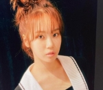 Kim chaewon tampil beda