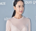 Elegan dengan rambut rapi
