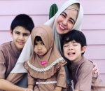 Potret bahagia ngumpul bareng anak