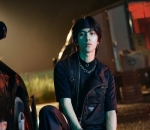Potret kece Hendery dengan <I>vibe</I> ala <I>bad boys</I>