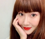 Menawan dengan <i>semi bold make up</i>