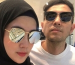 Kompak pakai kacamata