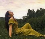 Menyatu dengan ala bak peri hutan