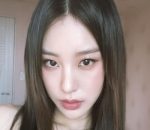 Potret <i>Selfie</i> Cantik