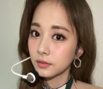 <i>Expressionless</i> tzuyu tetep cakep