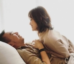 Saling tatap penuh cinta