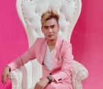 Tampil beda dengan warna <I>pink</I>