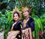 Pemotretan dengan tema tradisional 