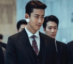 Potret <i>charming</i> saat jadi CEO di 'Vincenzo'