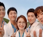 Potret gemas bareng geng 99 'Hospital Playlist '