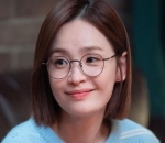 Senyum manis bikin terpana