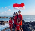 Momen rayakan HUT RI bareng keluarga 