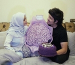 Rayakan <i>Monthsary</i> Pernikahan 