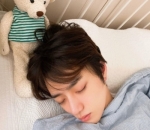 Boemgyu tidur ganteng  