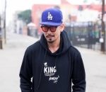 <i>Manly</i> Dalam Balutan <i>Hoodie</i>
