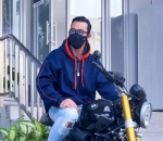Gagah Dengan Motor Mewah