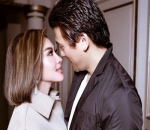 Saling tatap penuh cinta 