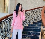 Kenakan OOTD Elegan