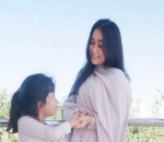 Akur bareng keponakan